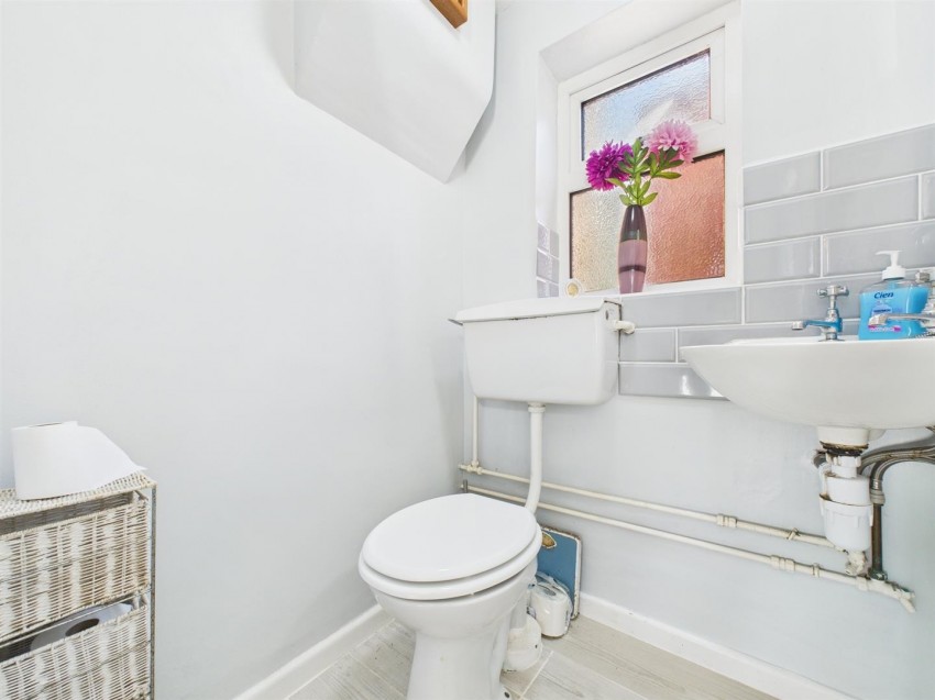 Images for Beaufort Close, Bedgrove, Aylesbury