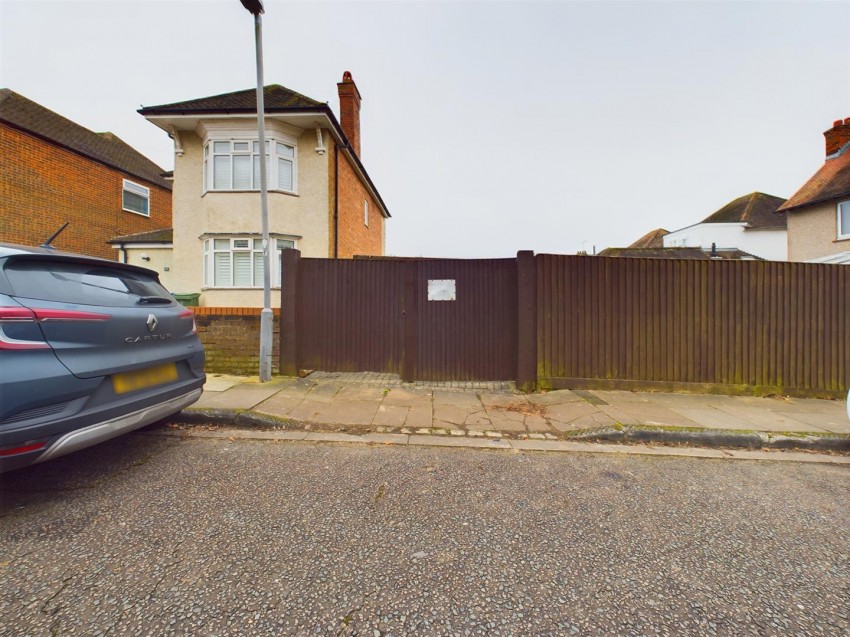 Images for Vale Road, Aylesbury, Buckinghamshire