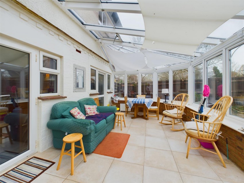Images for Vale Road, Aylesbury, Buckinghamshire