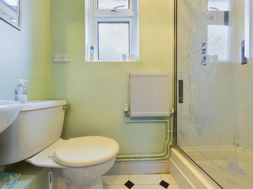 Images for Vale Road, Aylesbury, Buckinghamshire