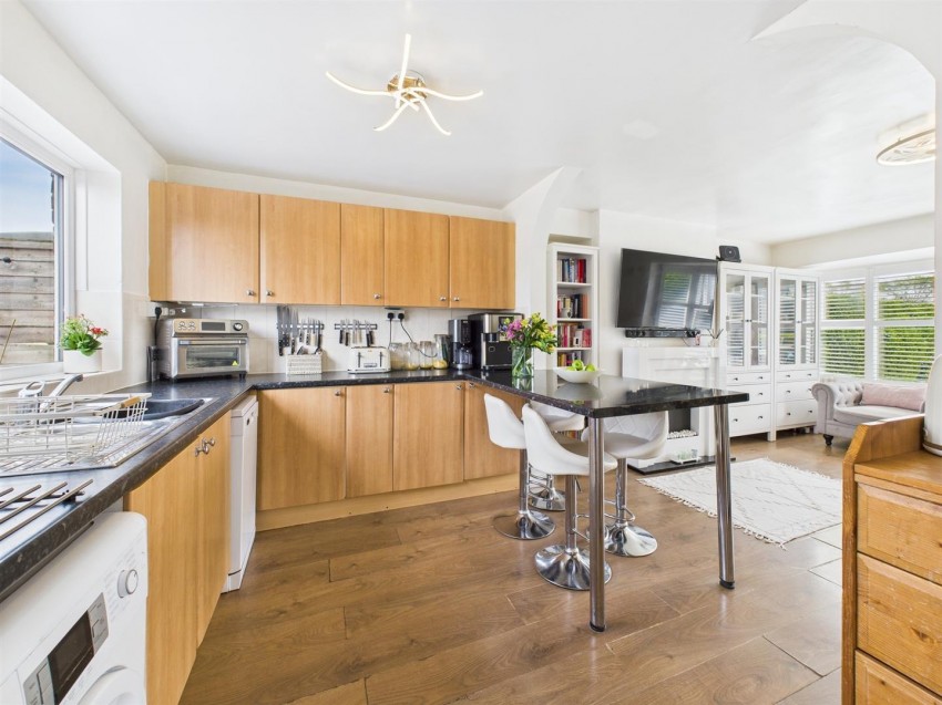 Images for Ruskin Way, Elmhurst, Aylesbury