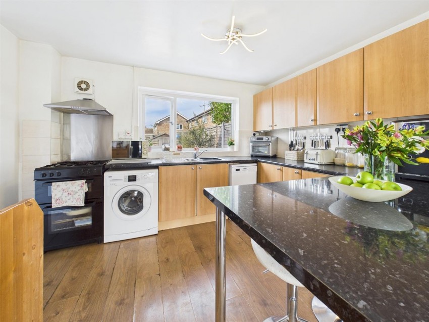 Images for Ruskin Way, Elmhurst, Aylesbury