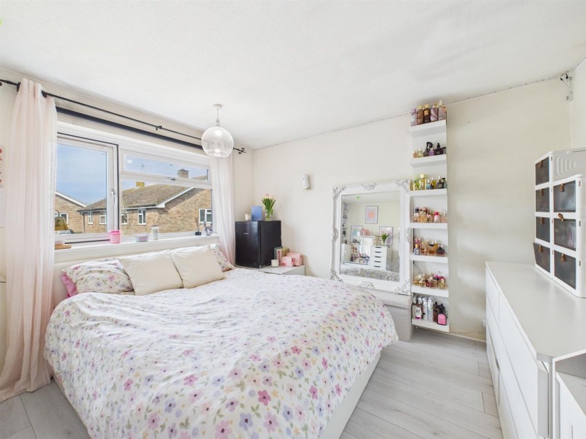 Images for Ruskin Way, Elmhurst, Aylesbury
