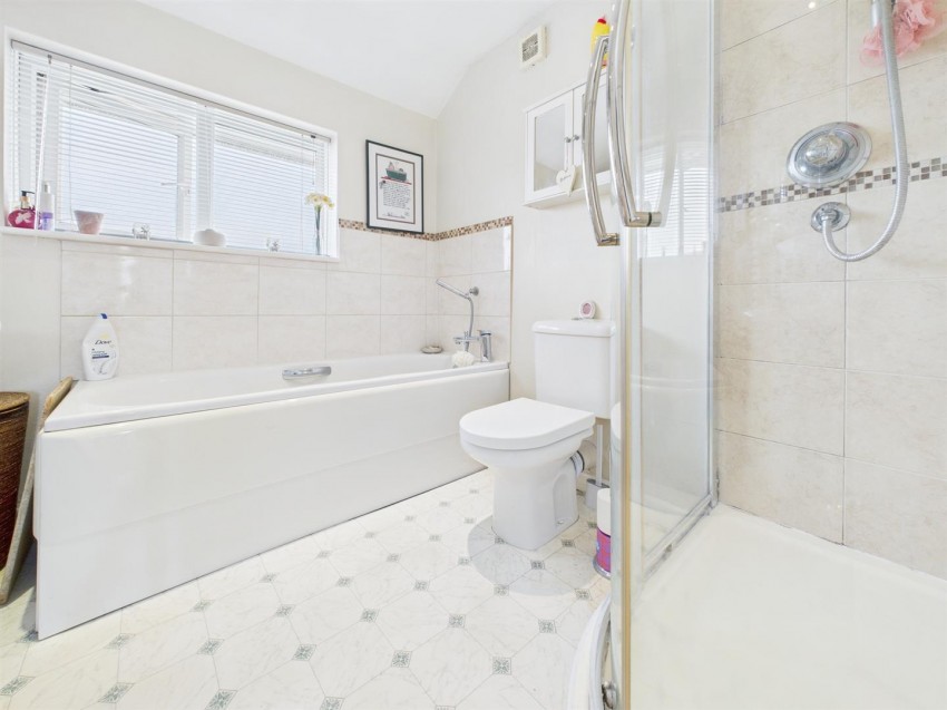 Images for Broughton Avenue, Broughton, Aylesbury