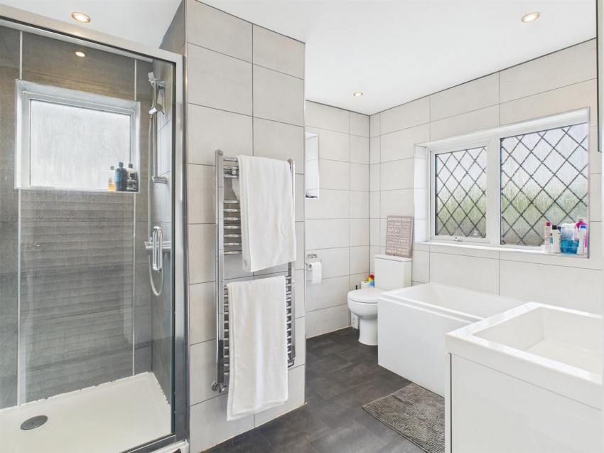 Images for Tring Road, Aylesbury, Buckinghamshire