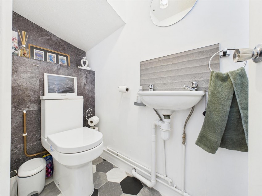 Images for Tring Road, Aylesbury, Buckinghamshire