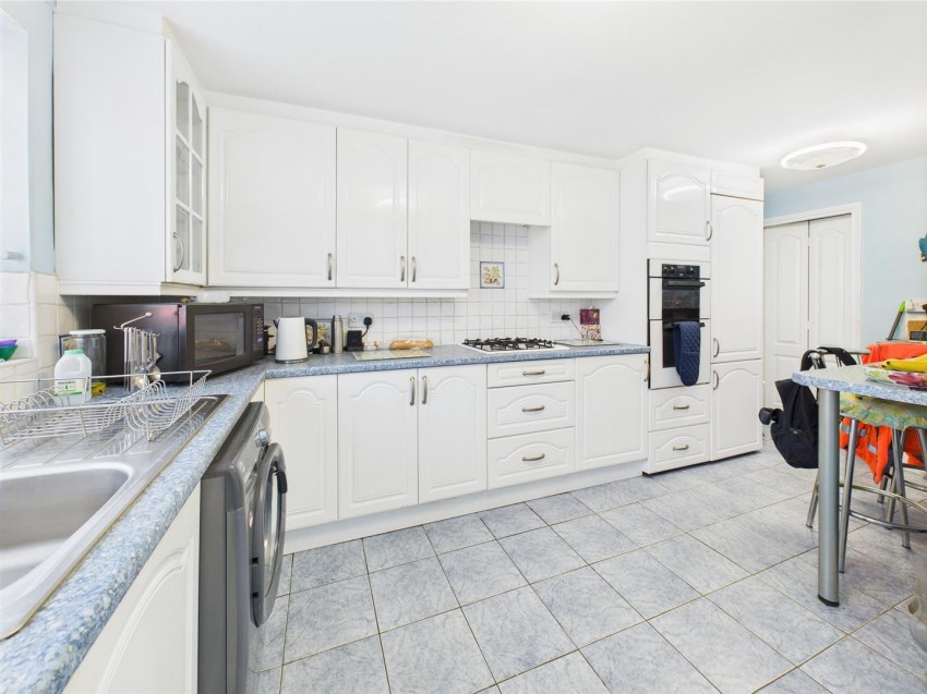 Images for Stonebridge Road, Meadowcroft, Aylesbury