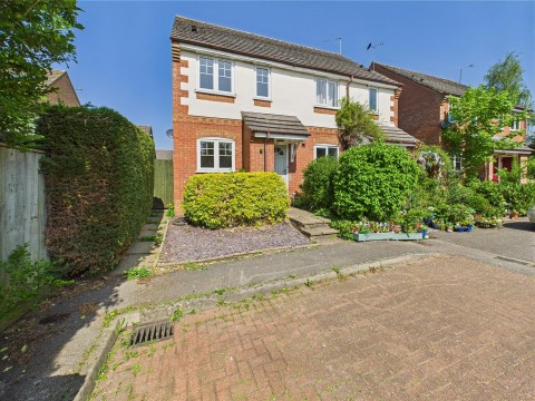 View Full Details for Holly Drive, Lavender Grange, Aylesbury
