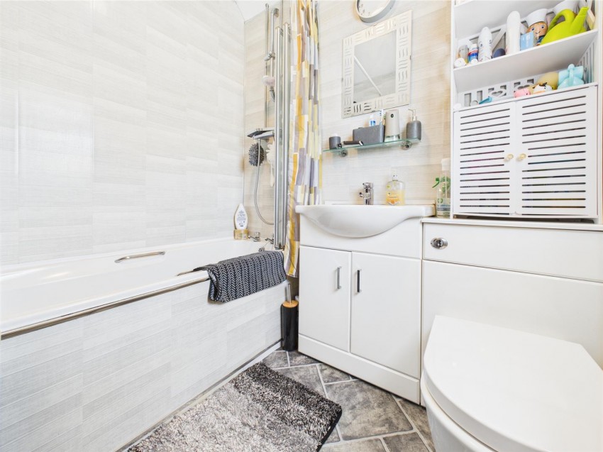 Images for Ceely Road, Southcourt, Aylesbury