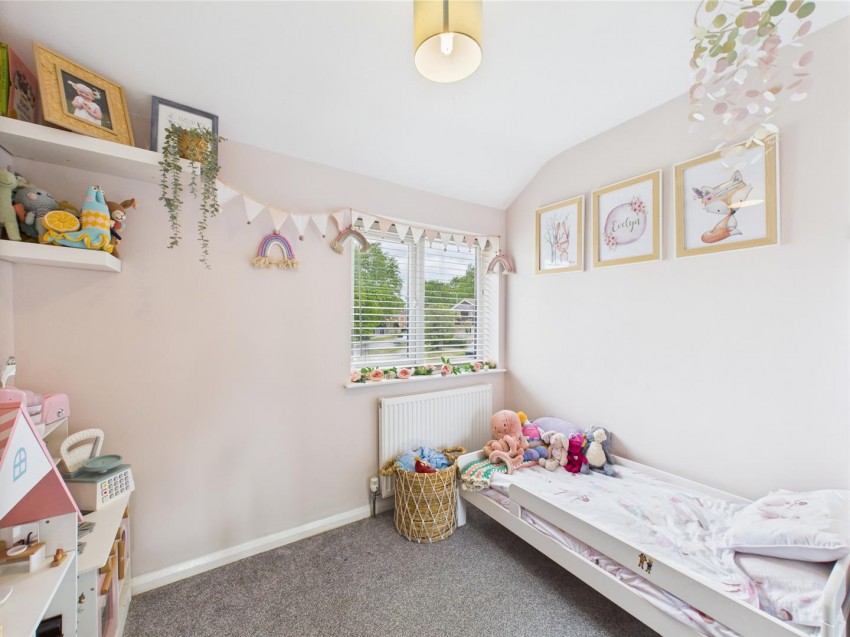 Images for Oakfield Road, Aylesbury, Buckinghamshire