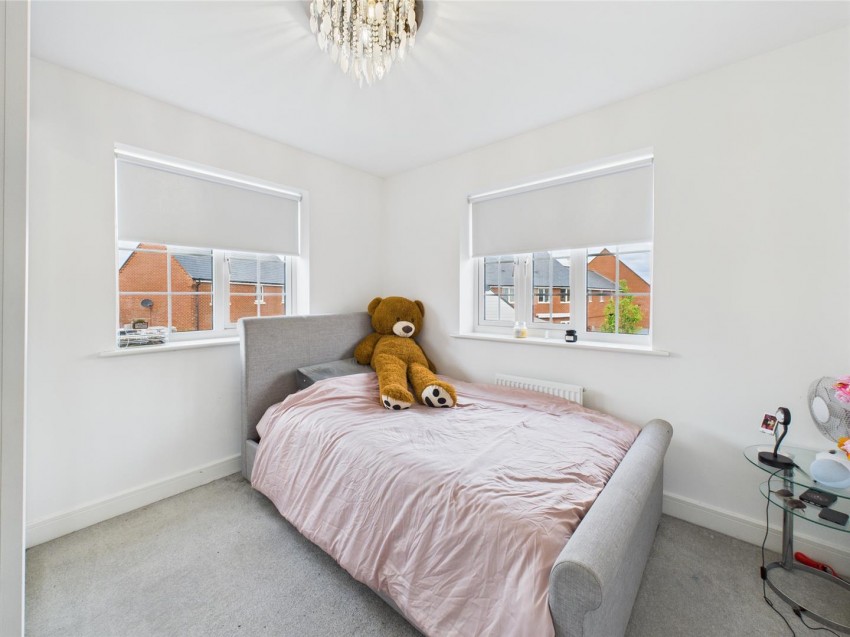 Images for Quindell Close, Berryfields, Aylesbury