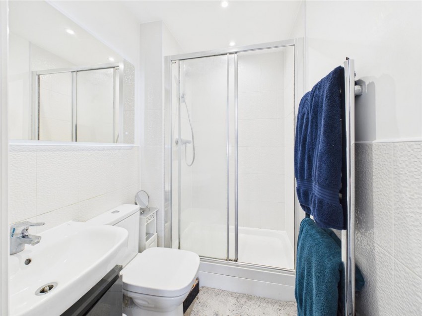 Images for Quindell Close, Berryfields, Aylesbury