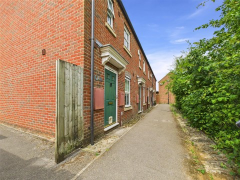 View Full Details for Wixon Path, Fairford Leys, Aylesbury