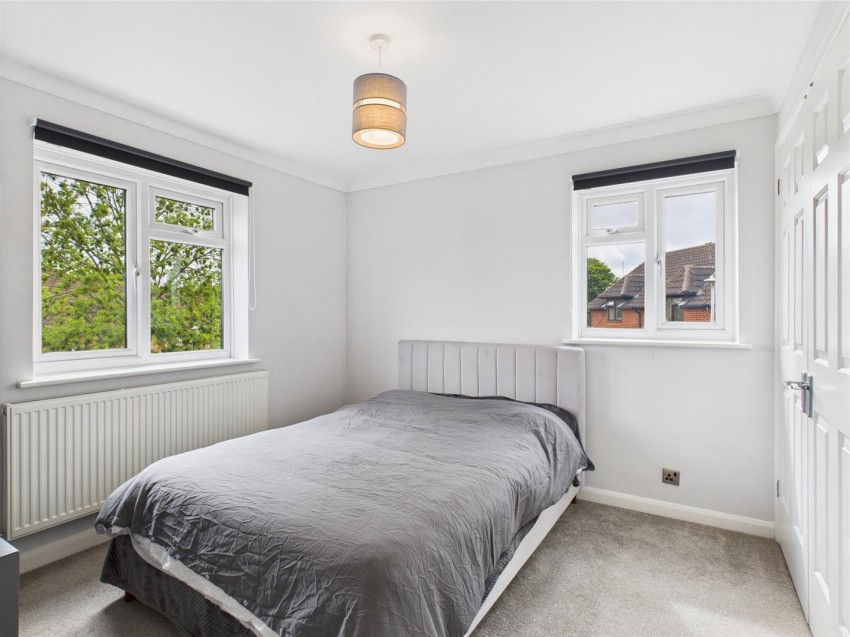 Images for Old Burrs, Hawkslade, Aylesbury