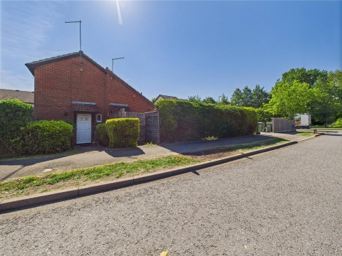 View Full Details for Meadow Way, Coppice, Aylesbury