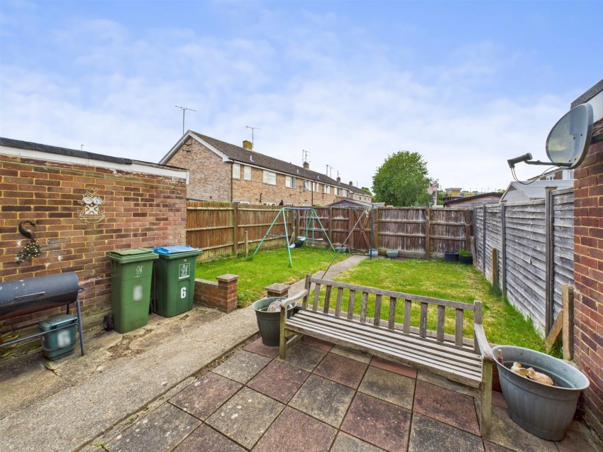 Images for Bryanston Avenue, Elmhurst, Aylesbury