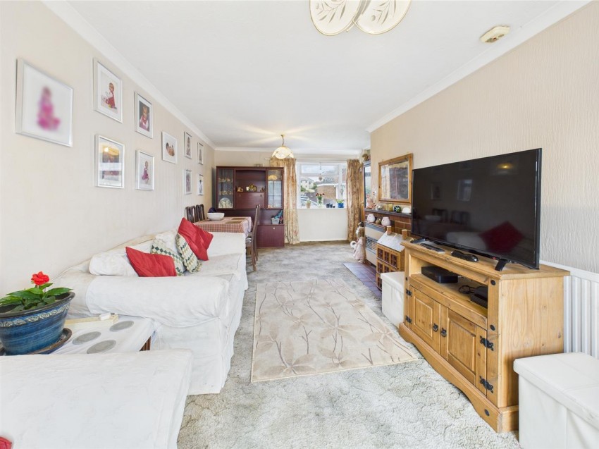 Images for Bryanston Avenue, Elmhurst, Aylesbury