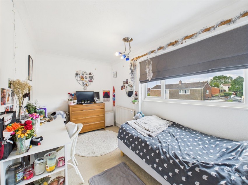 Images for Bryanston Avenue, Elmhurst, Aylesbury