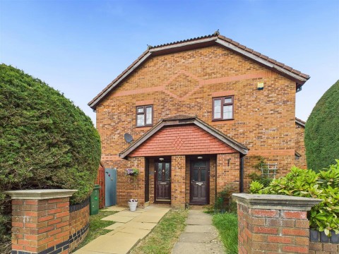 View Full Details for Orwell Drive, Hawkslade, Aylesbury