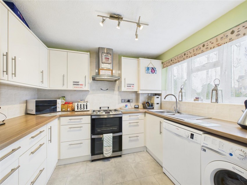 Images for Avocet Way, Watermead, Aylesbury