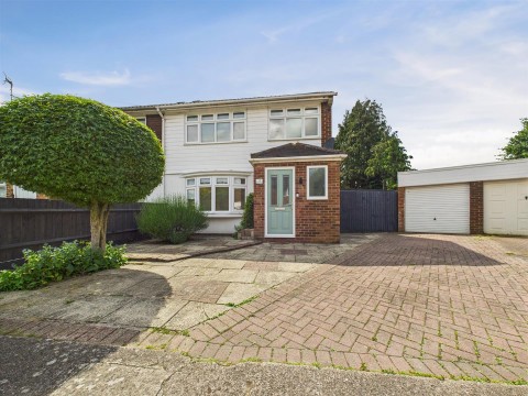View Full Details for Mowbray Road, Aylesbury, Buckinghamshire