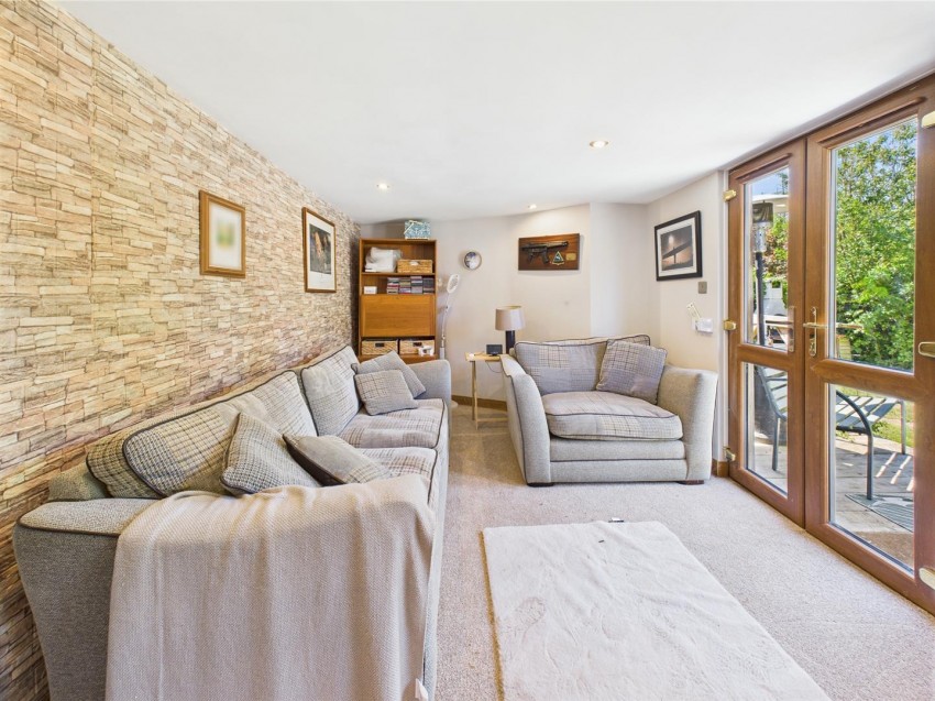 Images for Vale Road, Aylesbury, Buckinghamshire