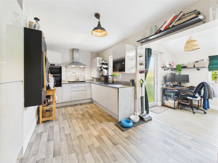 Images for Vale Road, Aylesbury, Buckinghamshire