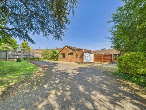 View Full Details for Oxford Road, Stone, Aylesbury