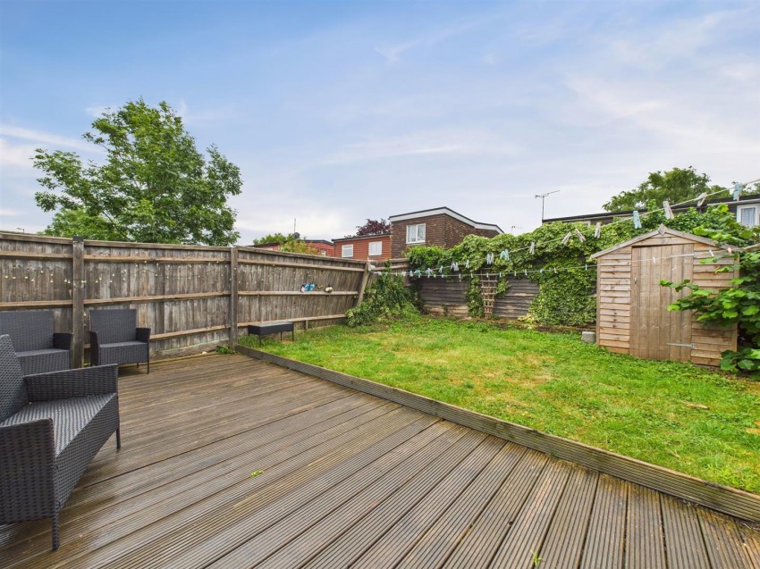 Images for Hulcombe Walk, Elmhurst, Aylesbury