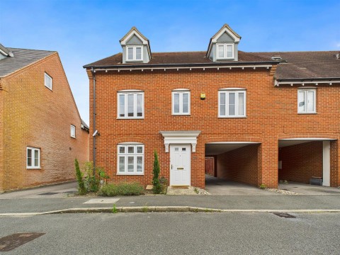 View Full Details for Petronel Road, Buckingham Park, Aylesbury