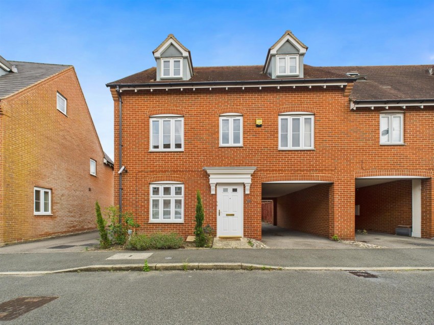 Images for Petronel Road, Buckingham Park, Aylesbury