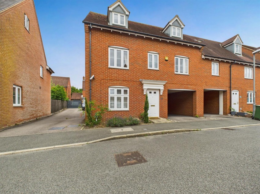 Images for Petronel Road, Buckingham Park, Aylesbury