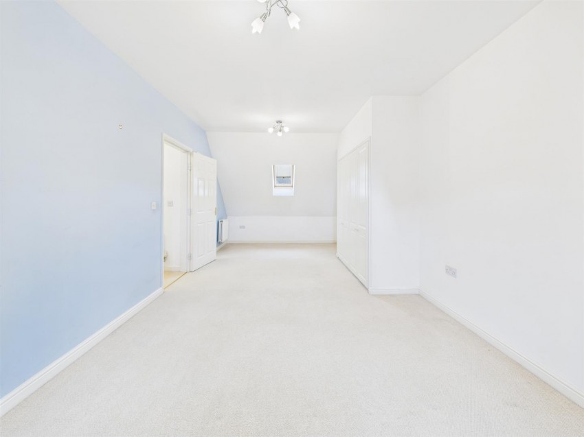 Images for Petronel Road, Buckingham Park, Aylesbury