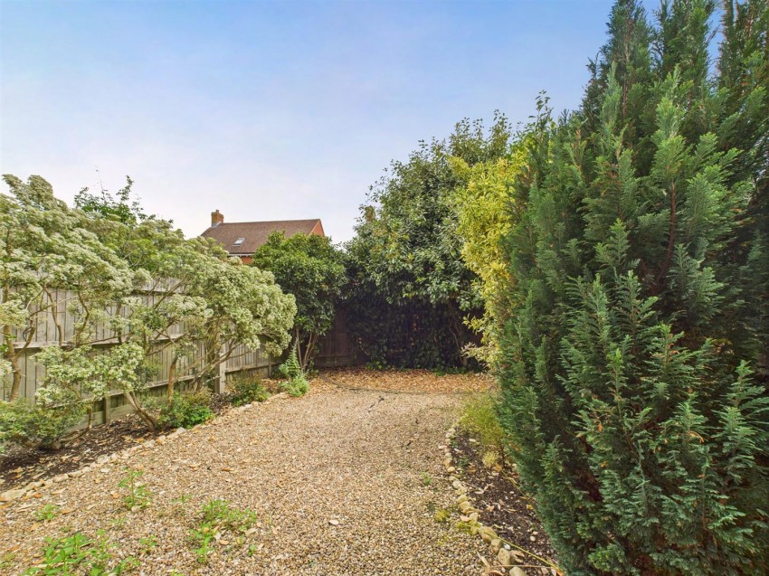 Images for Petronel Road, Buckingham Park, Aylesbury