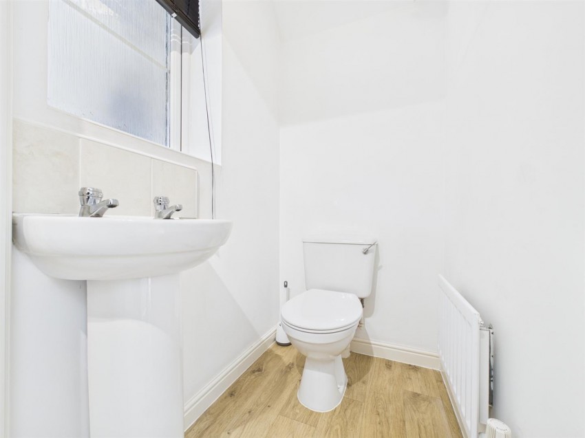 Images for Petronel Road, Buckingham Park, Aylesbury