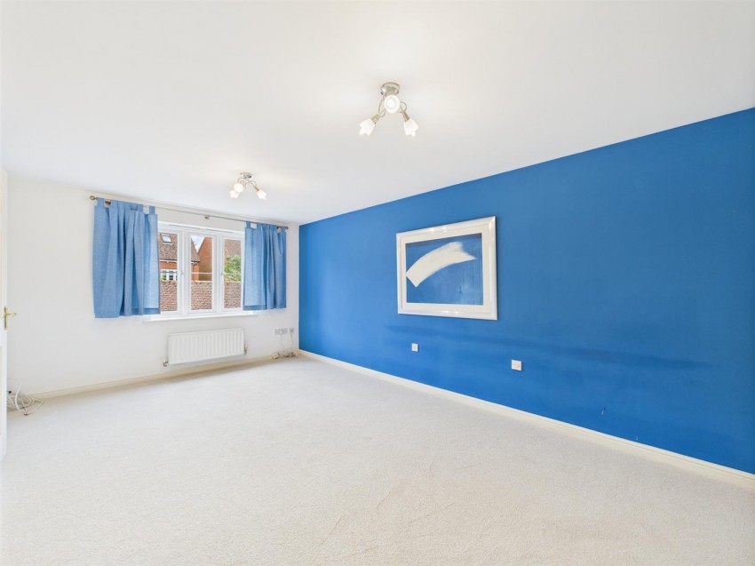 Images for Petronel Road, Buckingham Park, Aylesbury
