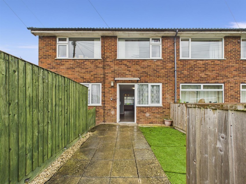 Images for Ingram Avenue, Bedgrove, Aylesbury