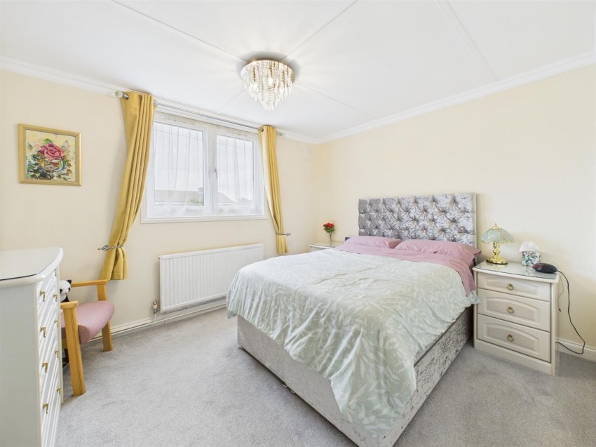 Images for The Close, Bierton, Aylesbury