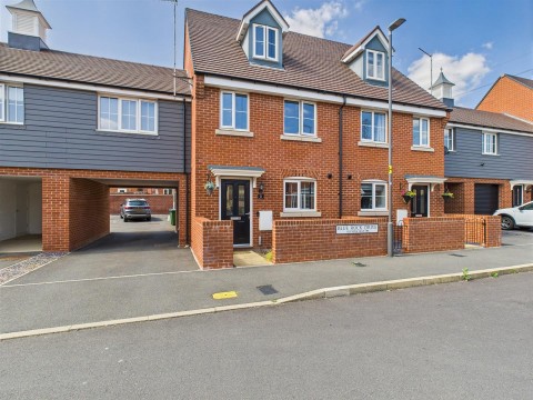 View Full Details for Blue Rock Drive, Berryfields, Aylesbury