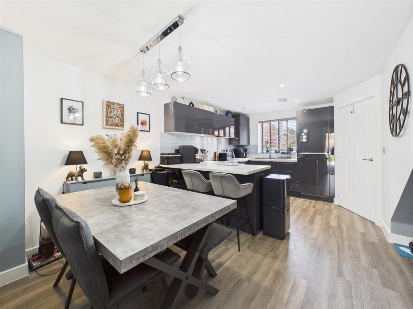 Images for Blue Rock Drive, Berryfields, Aylesbury