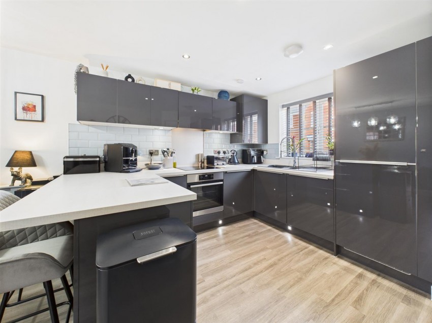 Images for Blue Rock Drive, Berryfields, Aylesbury