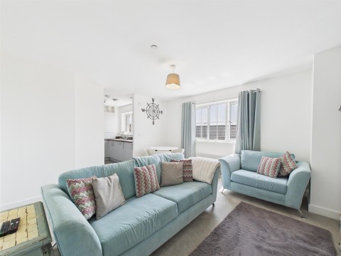 View Full Details for Keepsake Way, Berryfields, Aylesbury