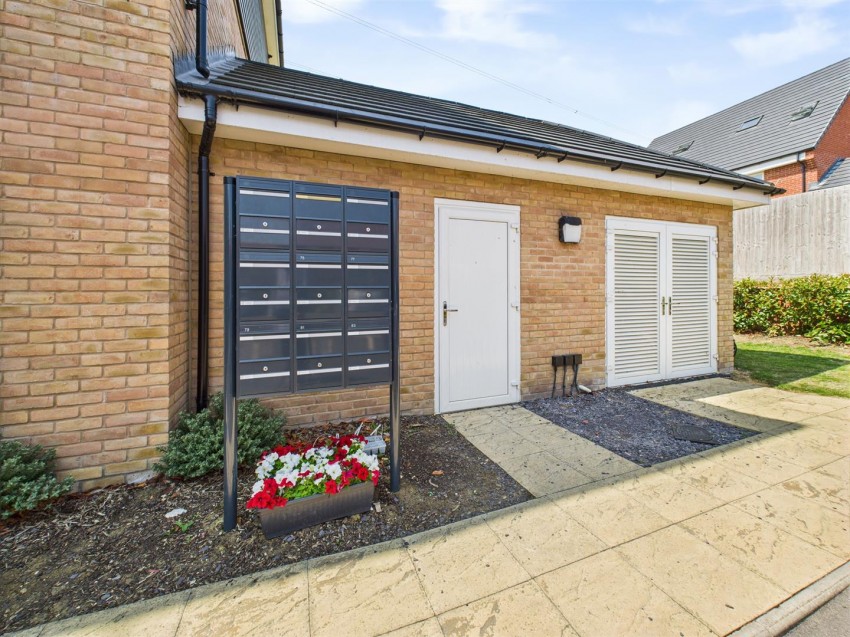 Images for Keepsake Way, Berryfields, Aylesbury