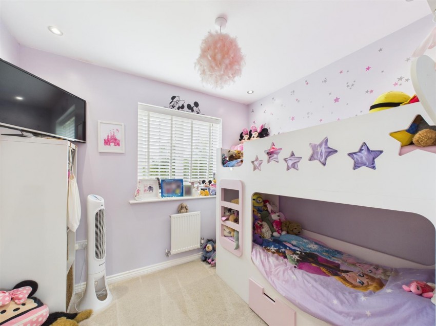 Images for Paradise Orchard, Berryfields, Aylesbury