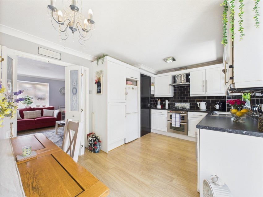 Images for Ravensbourne Road, Hawkslade, Aylesbury