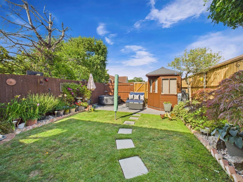 Images for Rake Way, Hawkslade, Aylesbury