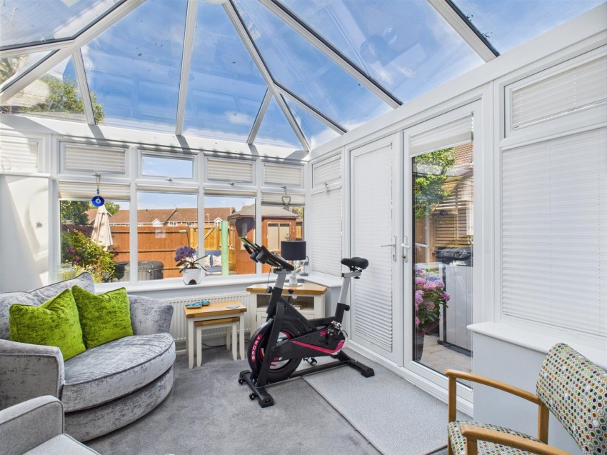Images for Rake Way, Hawkslade, Aylesbury