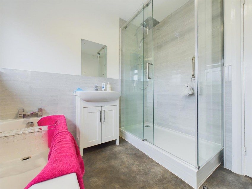 Images for Douglas Road, Aylesbury, Buckinghamshire