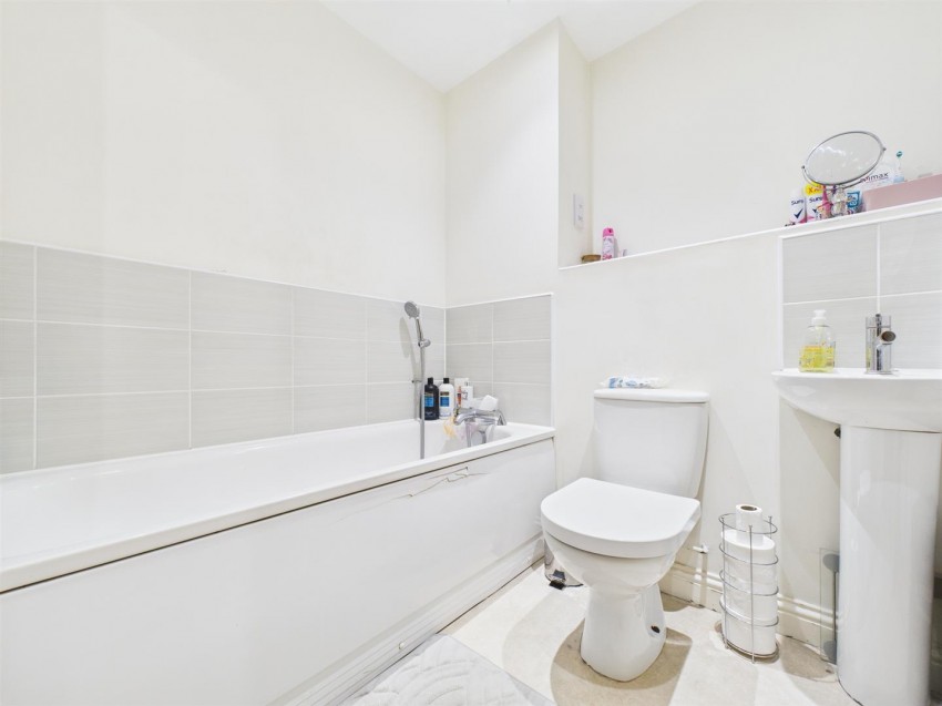 Images for Quercetum Close, Aylesbury, Buckinghamshire