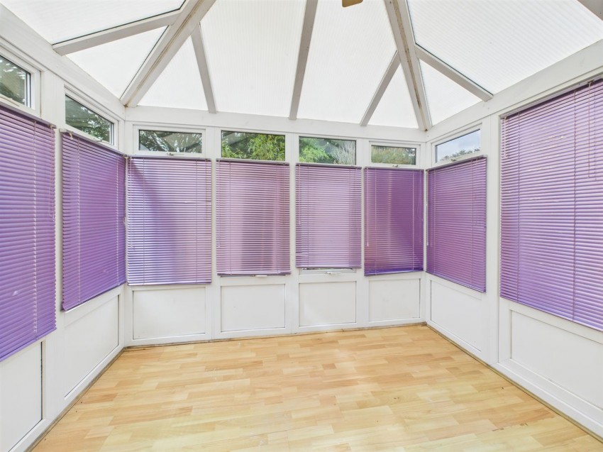 Images for Parslow Close, Hawkslade, Aylesbury